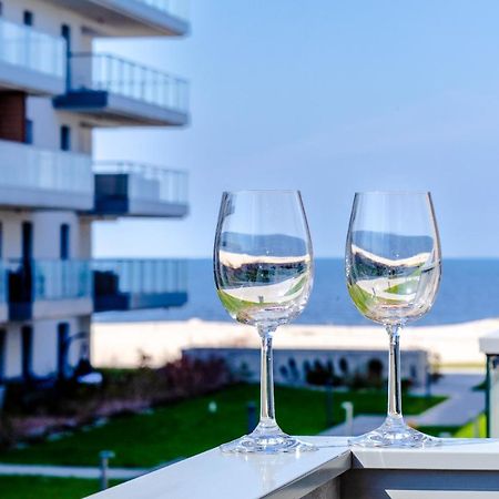 Apartament Linia Komfortu Gardenia Dziwnow Z Widokiem Na Morze Epapartamenty エクステリア 写真