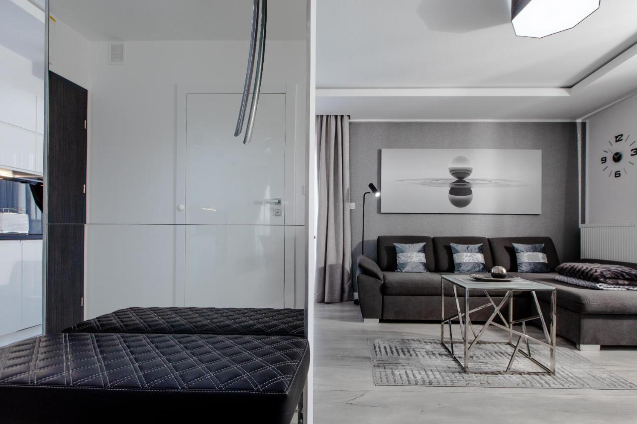 Apartament Linia Komfortu Gardenia Dziwnow Z Widokiem Na Morze Epapartamenty エクステリア 写真