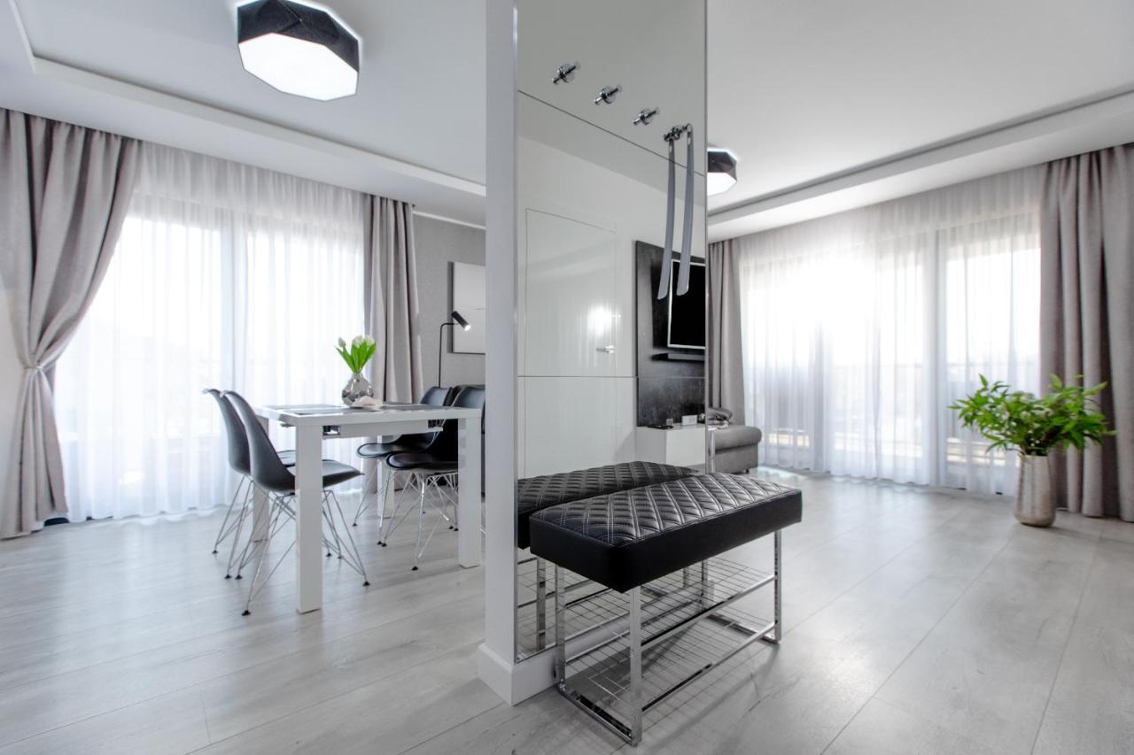 Apartament Linia Komfortu Gardenia Dziwnow Z Widokiem Na Morze Epapartamenty エクステリア 写真