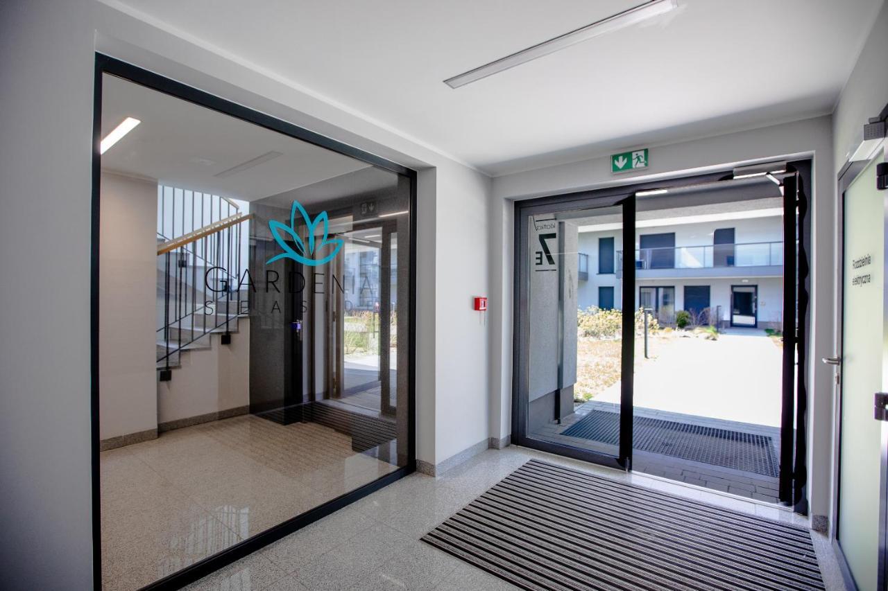Apartament Linia Komfortu Gardenia Dziwnow Z Widokiem Na Morze Epapartamenty エクステリア 写真