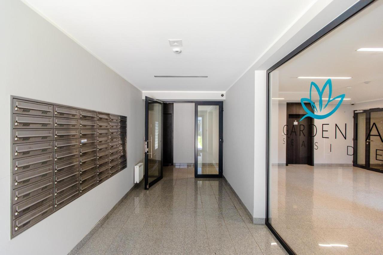 Apartament Linia Komfortu Gardenia Dziwnow Z Widokiem Na Morze Epapartamenty エクステリア 写真