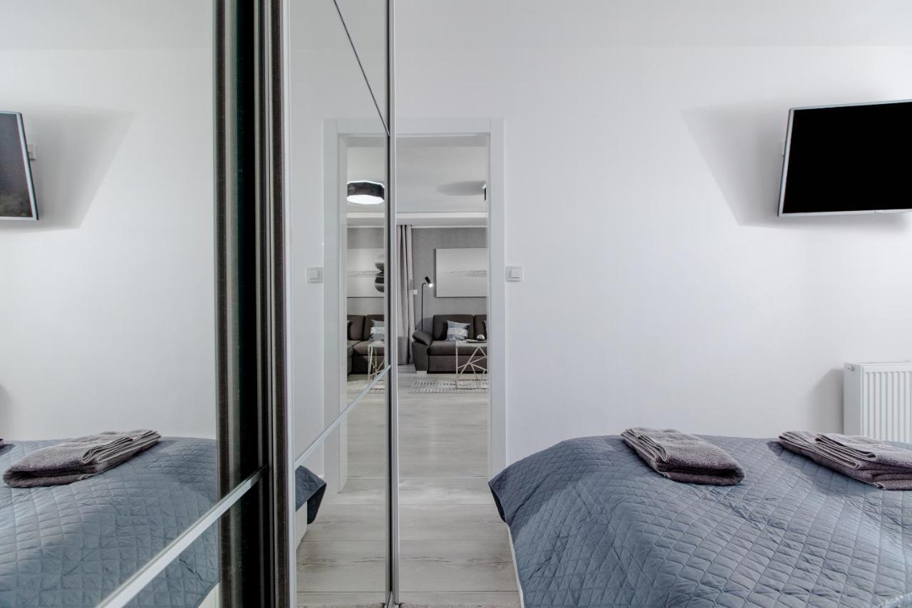 Apartament Linia Komfortu Gardenia Dziwnow Z Widokiem Na Morze Epapartamenty エクステリア 写真