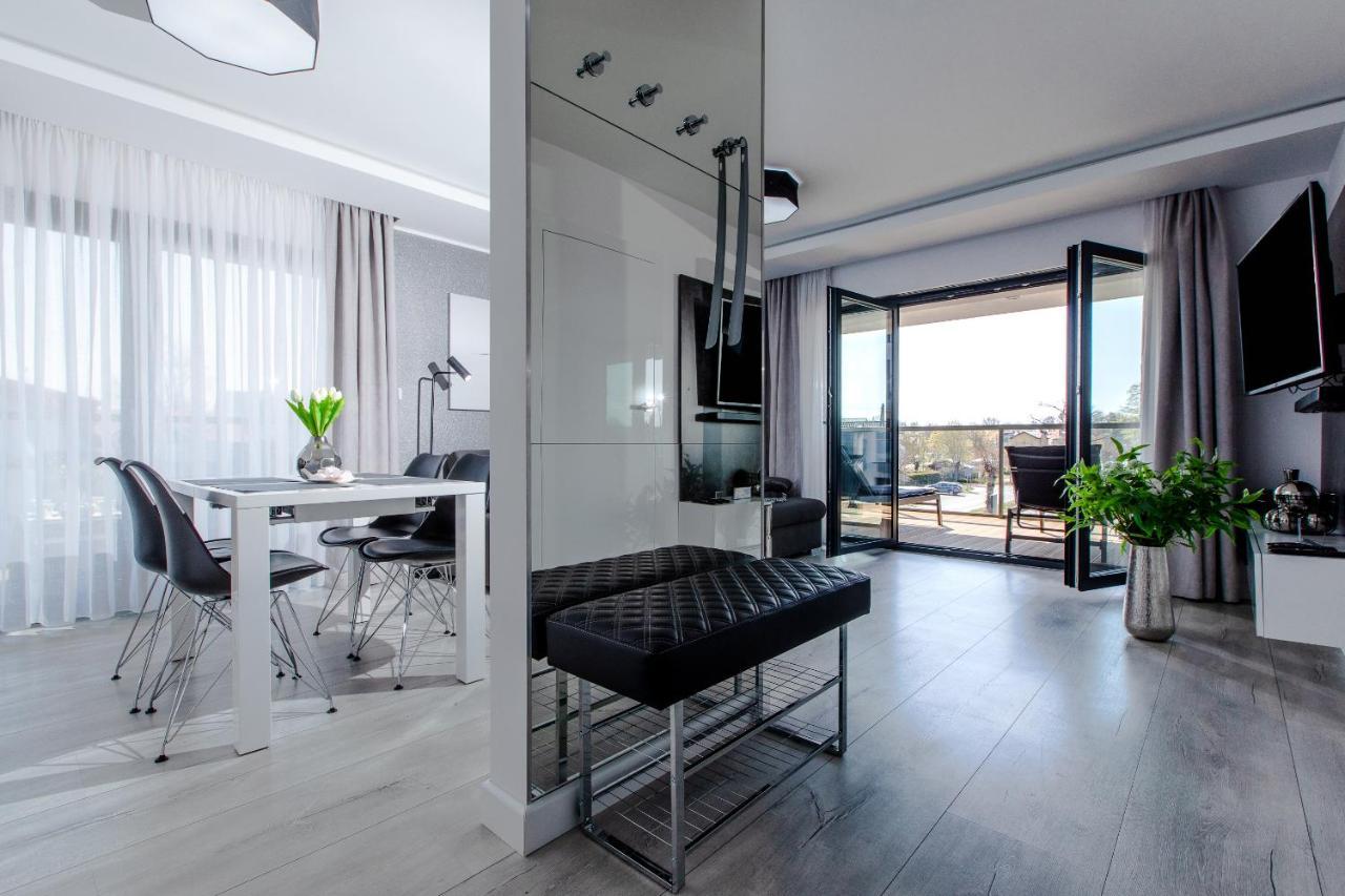 Apartament Linia Komfortu Gardenia Dziwnow Z Widokiem Na Morze Epapartamenty エクステリア 写真