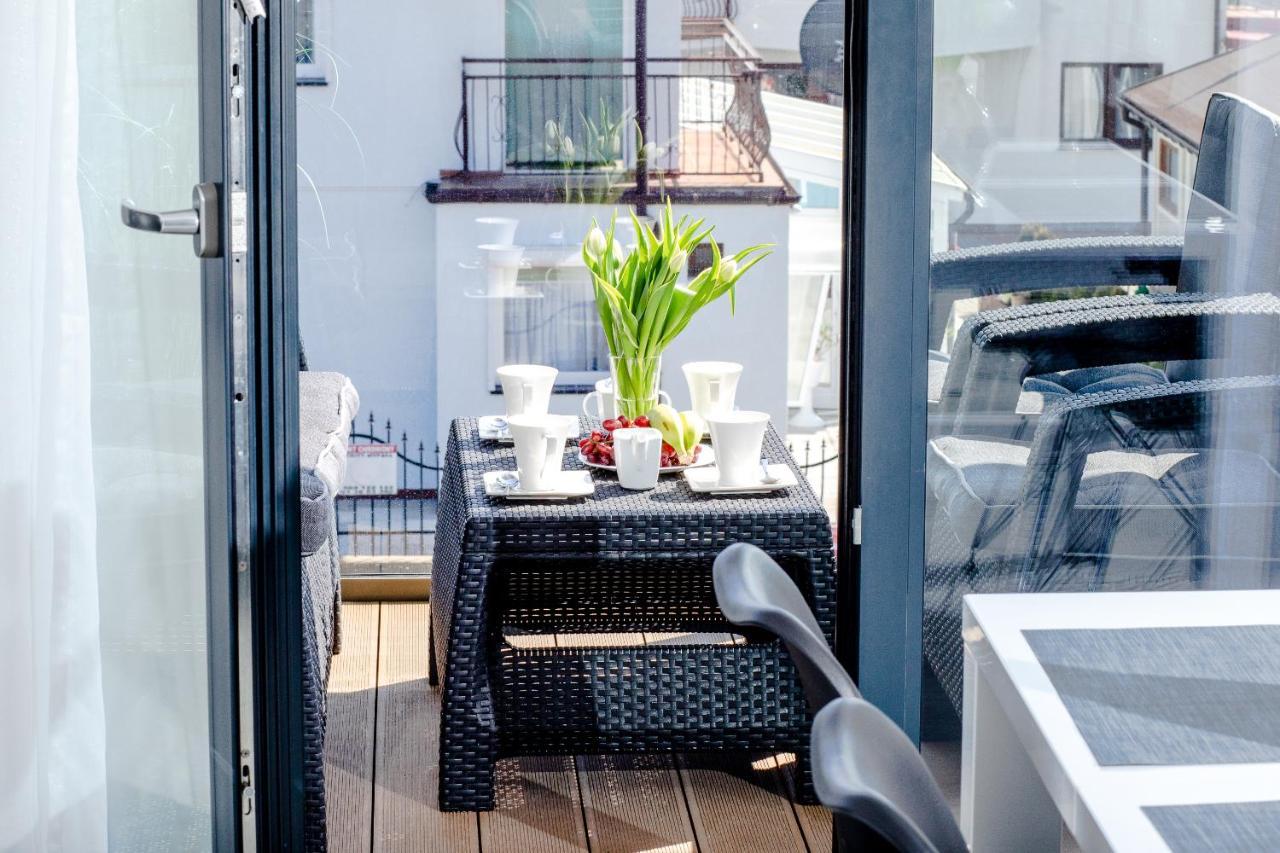 Apartament Linia Komfortu Gardenia Dziwnow Z Widokiem Na Morze Epapartamenty エクステリア 写真