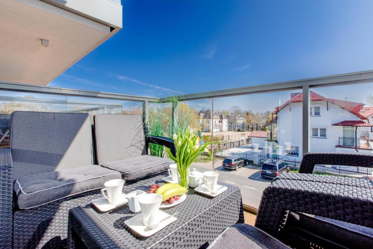 Apartament Linia Komfortu Gardenia Dziwnow Z Widokiem Na Morze Epapartamenty エクステリア 写真