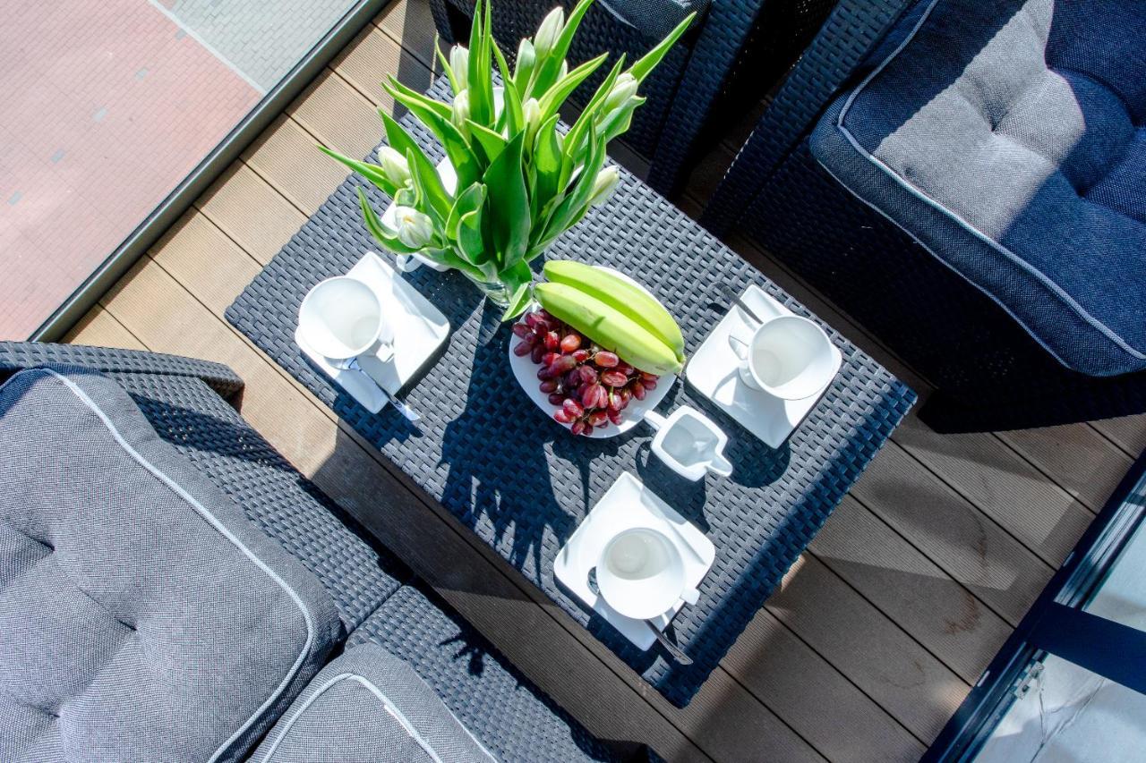 Apartament Linia Komfortu Gardenia Dziwnow Z Widokiem Na Morze Epapartamenty エクステリア 写真