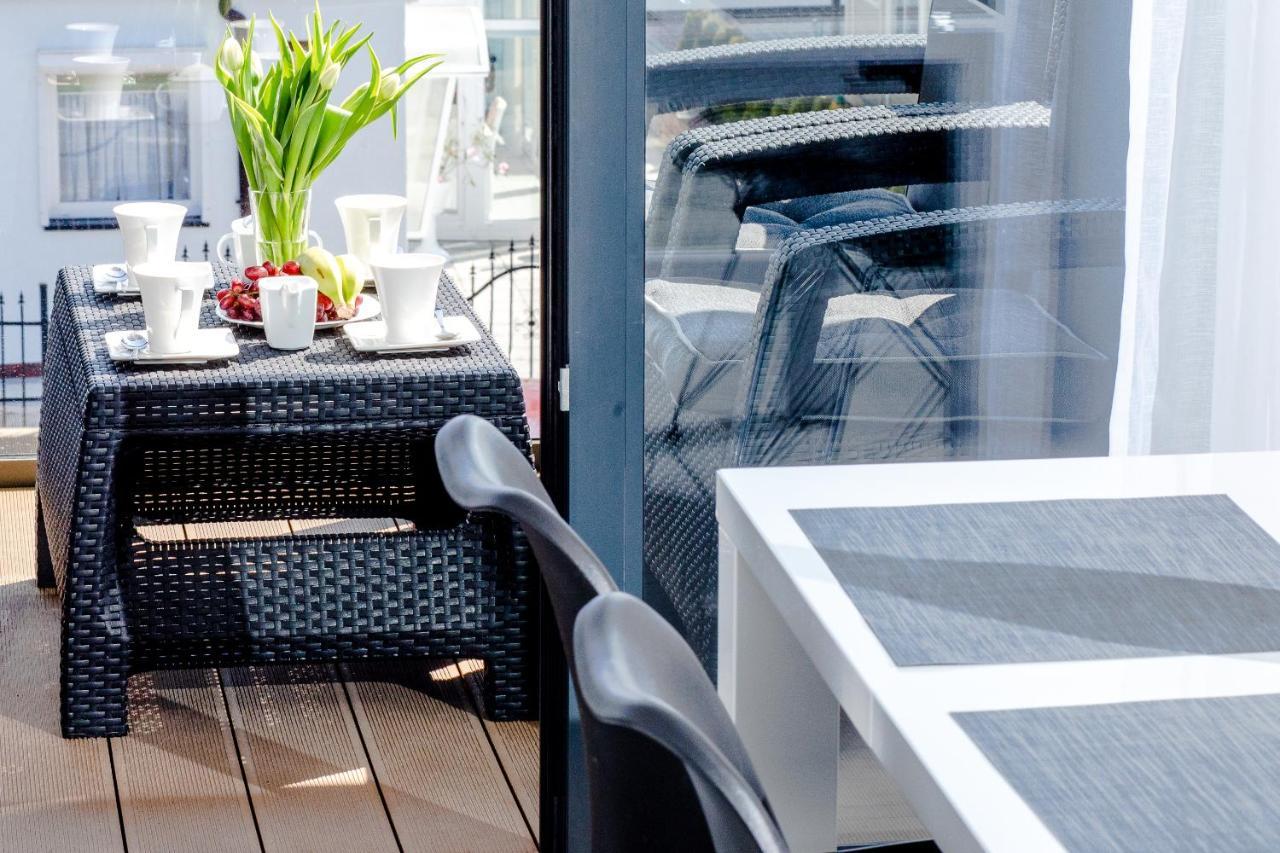 Apartament Linia Komfortu Gardenia Dziwnow Z Widokiem Na Morze Epapartamenty エクステリア 写真